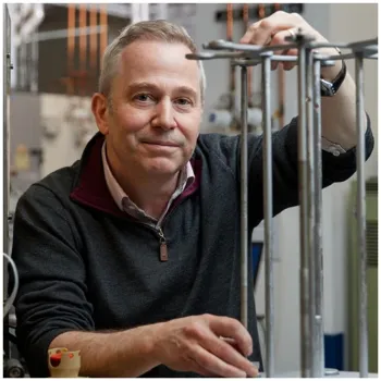 Prof Peter Kelly